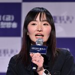 [댓글부탁해] '레인보우' <b>PD</b> "이영지 MC 발탁? 역대 MC...