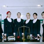 여자친구, 데뷔 10주년 기념 완전체 컴백... “팬들 위한 선물”...