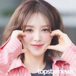 웬디, ‘<b>볼살</b>을 너무 꾸욱 눌러버린 볼하트’ (웬디의 영스트리트...