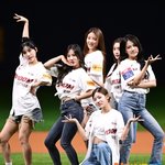 트라이비, 마운드에서 화보 무대[포토엔HD]