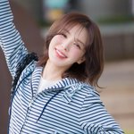 레드벨벳 웬디, ‘가을바람처럼 <b>청량</b>한 미소’ (웬디의 영스트리트...