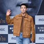 [포토] <b>이준</b> '반가워요!'