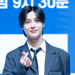 로투킹 <b>제작</b>발표회 사진인데