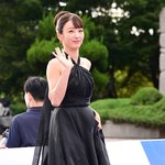 [댓글부탁해] [<b>MD</b>포토] 윤보미 '블랙으로 우아하게'