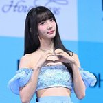 취사병 친오빠 짬밥 잇는다...오마이걸 유빈, '전설의 취사병'...