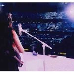 아이유 <b>상암</b>콘  5만명 앞 기타치는거  영화 같다