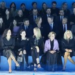 디올쇼에서 노르웨이 왕비 만난 지수 ㄷㄷ