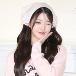 장원영, <b>윙크</b> 소녀
