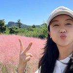 김옥빈, 37세 <b>민낯</b>이 대학생 같네‥핑크뮬리도 기 죽이는 미모