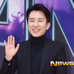 유희열, 드래곤<b>포니</b> 데뷔 현장 깜짝 등장…안테나 식구 챙기기 훈훈