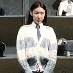 [멍멍] 한혜진, <b>시크</b>한 표정 속 귀요미 양가방 눈길