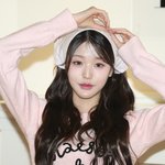 아이브 장원영, 선물 같은 <b>인사</b>