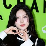 아이브 가을 ‘신상 리본 하트’ [<b>MK</b>포토]