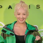 [포토] <b>효연</b>, 권유리님 나도 태웠다