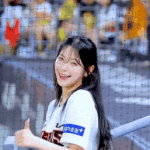 프로미스나인 백<b>지헌</b> 청바지핏 미침…