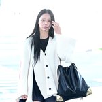 [모두드루와] [사진]파리 패션<b>위크</b> 향하는 혜리, '미모 쓸어넘기며'