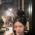 카리나 <b>렌즈</b> 뺀게 훠어어얼씬 이쁨