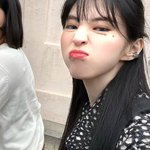 한소희, 얼굴 피어싱 후회 "왜 고통 참아가며 뚫었는지.."