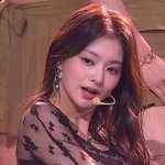 와 이나경 <b>훌린다</b>