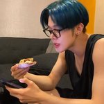 엔터에 모아 있나?? 뭐 하나만