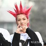 '성게머리 걔' <b>다이몬</b> 조, 데뷔 8개월 만에 팀 탈퇴 "건강상...