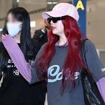[여자야구] 레드벨벳 조이, <b>화려</b>한 인사 [포토엔HD]