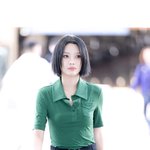 [현장포토] "거리가 화보다"...<b>소연</b>, 시크한 출국