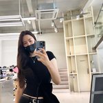 진아름, 남궁민 또 반하겠네..모델 출신의 <b>시크</b> 허리 라인