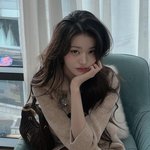 장원영, CG 같은 비현실적 비주얼…'성숙美 물씬' 가을 여신