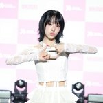 [SC현장]"사심 채우는 곡"…최예나, 아이즈원→엄마도 인정한...