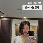‘<b>성민</b>’김사은 출산 16일차 안 믿기는 납작배, 크롭티도 문제없어