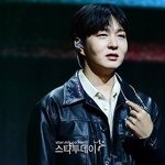 ‘컴백’ 이창섭 “목 상태, 완치 아닌 회복 중...긍정적 마음으로...