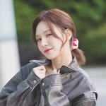 레드벨벳 웬디, ‘멋진 가죽 재킷을 입은 완디’…‘머리끈은 귀여움’...