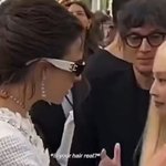 제니, 샤넬 패션쇼서 '인종차별' 당했나... "금발 진짜야?"...