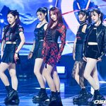 [사진]피프티피프티,'SBS 보이콧하고 쇼챔 출연해요'