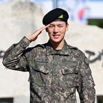 [사진]전역 몬스타엑스 <b>민혁</b>,'늠름하게 돌아왔다