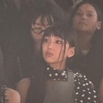 뉴진스 <b>혜인</b>X정호연, 이 조합 귀하다…<b>파리</b> 패션위크서 ‘특급 만남’