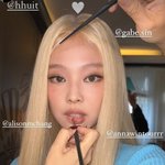 [댓글부탁해] 제니, 美 배우 인종차별 논란에도 타격 제로…스태프들에...