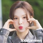 레드벨벳 웬디, ‘<b>동구라미</b>’ (웬디의 영스트리트 출근길) [HD포토]