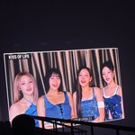 투애니원 콘서트 키<b>오프</b>도 축하멘트함