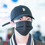 [현장포토] "가려도, 비주얼"...진, 월와핸의 위엄