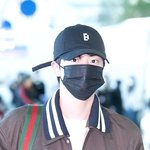 [현장포토] "설.렘.주.의.보"...진, 조각의 눈맞춤