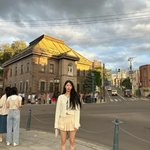 이미주, 극강의 슬<b>렌</b><b>더</b> 보디..쭉 뻗은 미니스커트 각선미