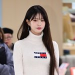 장원영, 긴 생머리 돋보이는 입장[포토엔<b>HD</b>]