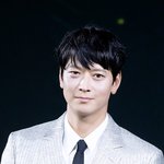 [현장포토] "조각이 살아있다"...강동원, 원조 <b>만찢남</b>