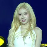 금발로 나타난 여돌(<b>ft</b>. 그동안 셀카 안 준 이유)