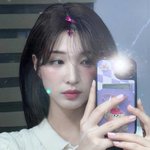 포기' 율희, '이제 혼자다' 복귀 後 근황…걸그룹 꽃미모 '<b>여전</b>