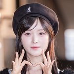 [현장포토] "베레모가 찰떡"...<b>서이</b>, 요정의 하트