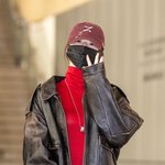 [현장포토] "아침에 핀 <b>장미</b>"...장원영, 공항의 꽃