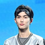 ‘뽀뽀 사진 유출’ 라이즈 승한, 활동중단 10개월만 복귀 “잘못...